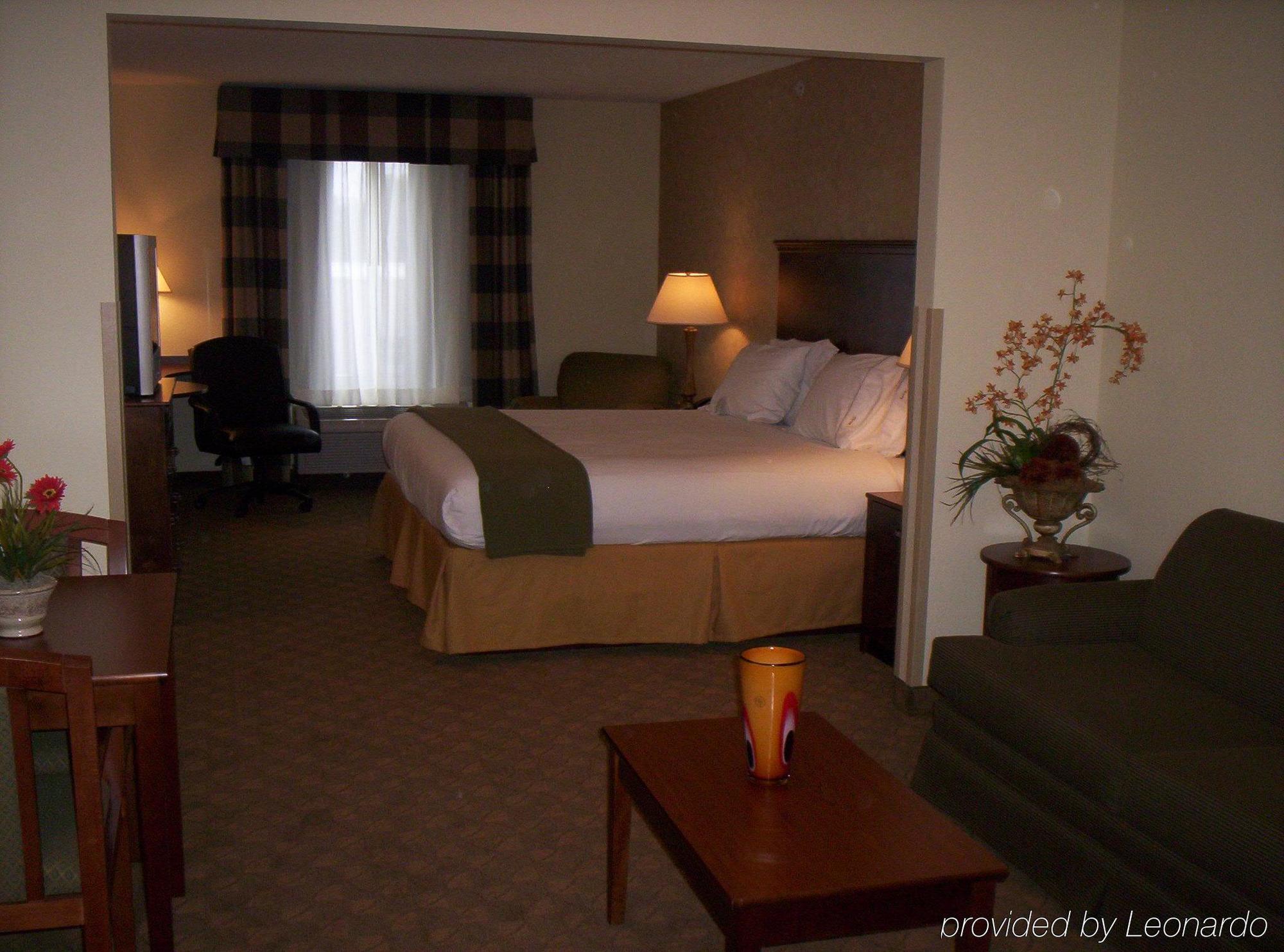 Holiday Inn Express & Suites Sparta Szoba fotó